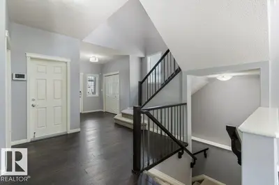 Interior photo 1 of 