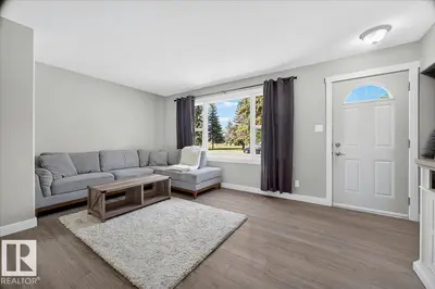 Interior photo 4 of 5325 46 ST