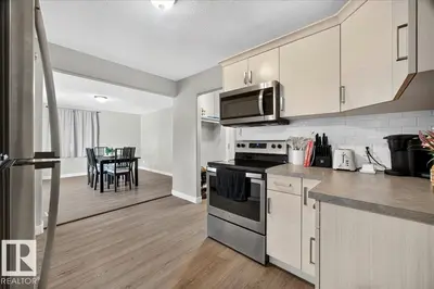 Interior photo 2 of 5325 46 ST