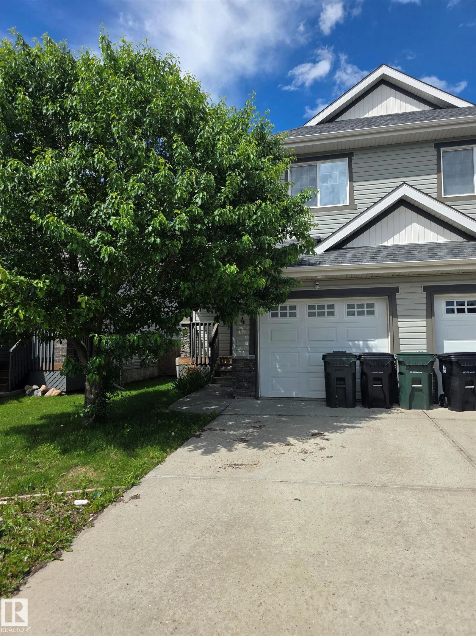4 SPRINGWOOD WY, Spruce Grove - 3 bedroom Duplex for sale