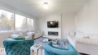 Interior photo 2 of 215 GLENRIDDING RAVINE RD SW
