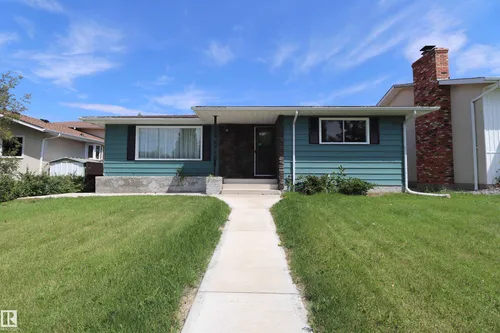 7120 39 AV NW, Edmonton - $499,900