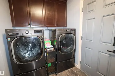 Interior photo 4 of 10302 98 ST