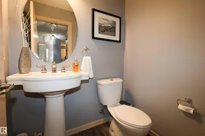 Interior photo 3 of 10302 98 ST