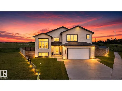 4204 55av, Lamont - $459,000