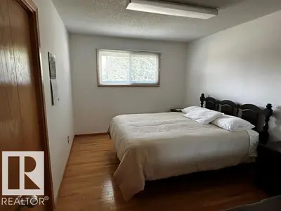 Interior photo 2 of 5205 50 ST