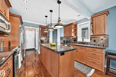 Interior photo 4 of 12720 Hudson WY NW NW