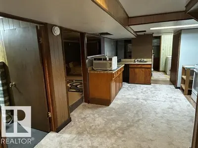 Interior photo 3 of 5004 52 AV