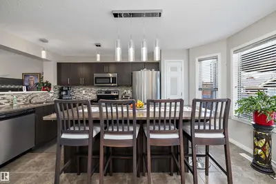 Interior photo 4 of 4688 CRABAPPLE RU SW SW