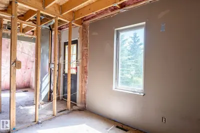 Interior photo 2 of 205 61209 Rge Rd 465