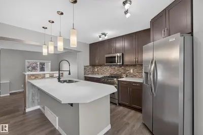 Interior photo 2 of 3139 Carpenter LD SW