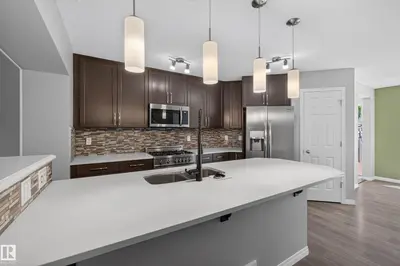 Interior photo 3 of 3139 Carpenter LD SW