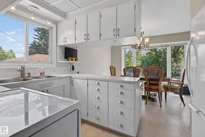Interior photo 4 of 11303 115 ST NW