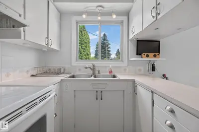 Interior photo 3 of 11303 115 ST NW