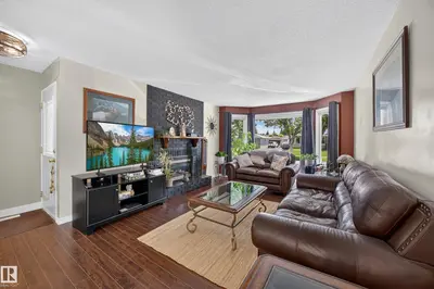 Interior photo 4 of 8310 99 AV