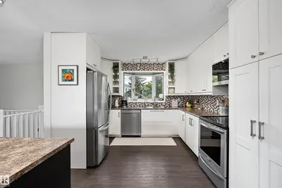 Interior photo 2 of 3915 42B AV