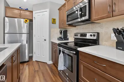 Interior photo 2 of 3520 9 ST NW