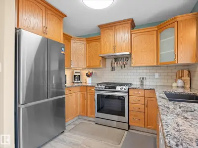 Interior photo 2 of 16948 116 ST NW