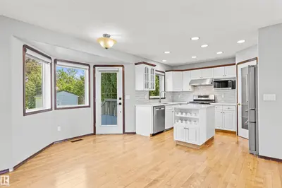 Interior photo 4 of 6 OAKRIDGE DR S