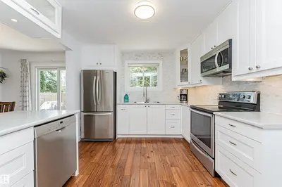 Interior photo 2 of 7 GRANDIN VG