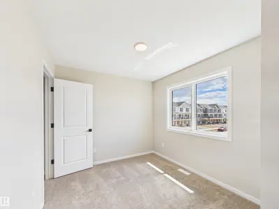 Interior photo 4 of 1100 MCLEOD AV