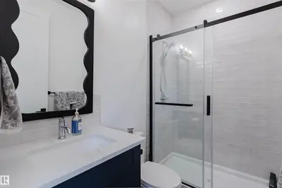 Interior photo 2 of 4140 122 ST NW
