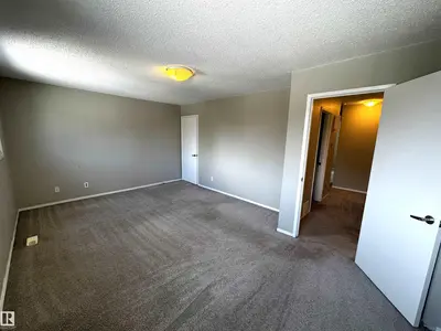 Interior photo 3 of 404 Village on the Green NW