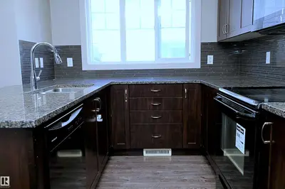 Interior photo 4 of 6 140 Youville Drive NW