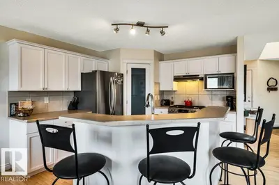 Interior photo 2 of #23 211 BLACKBURN DR SW SW
