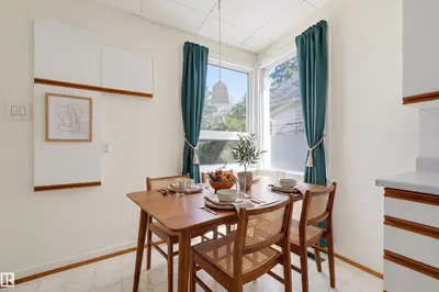 Interior photo 4 of 9728 89 AV NW