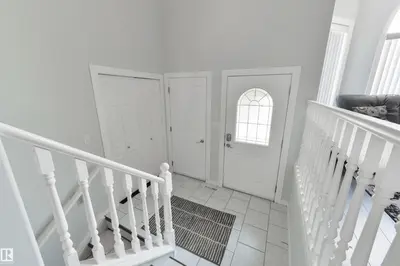 Interior photo 2 of 417 HOLLICK-KENYON RD NW