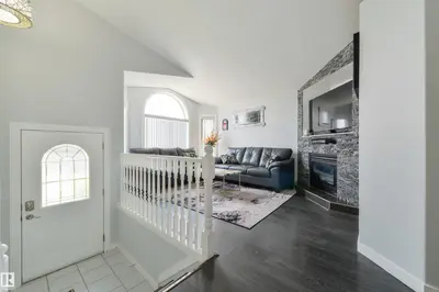 Interior photo 3 of 417 HOLLICK-KENYON RD NW