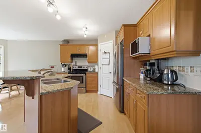 Interior photo 3 of 8203 5 AV SW