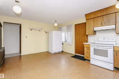 Interior photo 2 of 5041 48 AV