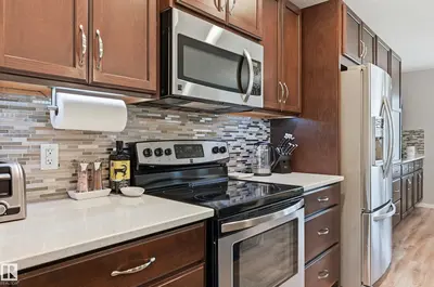 Interior photo 3 of 3457 CUTLER CR SW