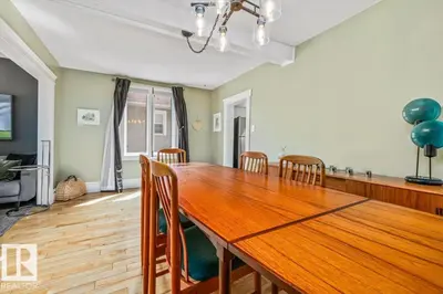 Interior photo 4 of 11328 65 ST NW