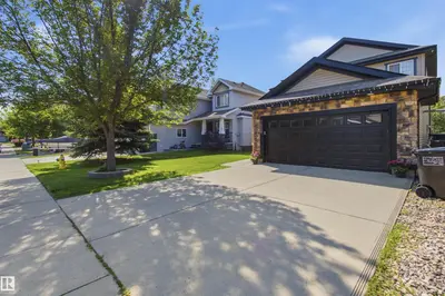 Interior photo 1 of 12429 17A AV SW