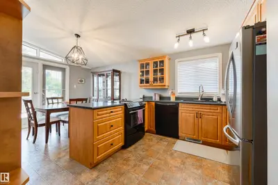 Interior photo 2 of 4 BLAIRMORE ST