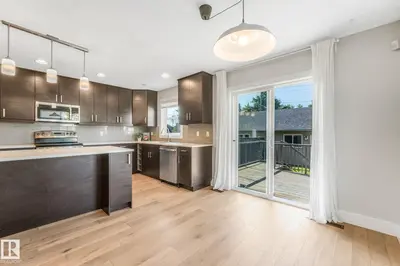 Interior photo 3 of 10433 70 AV NW