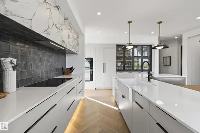 Interior photo 3 of #42 5 RONDEAU DR