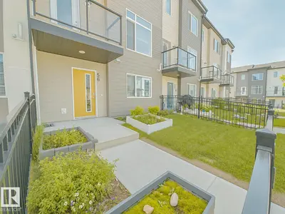 Interior photo 1 of #56 804 WELSH DR SW