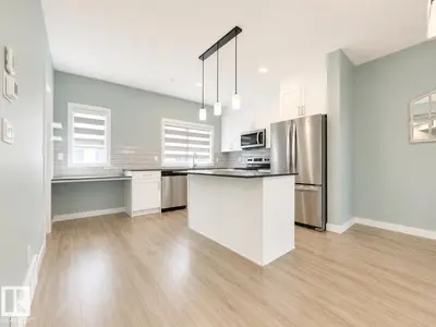 Interior photo 2 of #56 804 WELSH DR SW