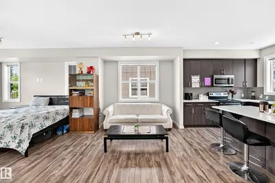 Interior photo 4 of #10 2803 James Mowatt Trail SW