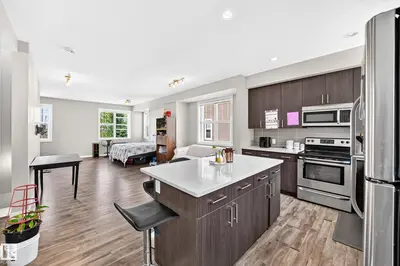 Interior photo 3 of #10 2803 James Mowatt Trail SW