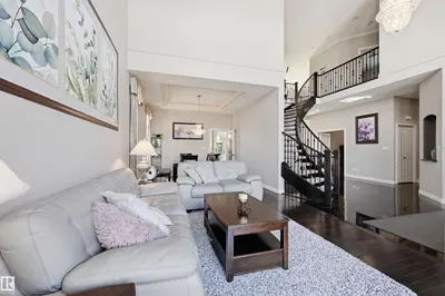 Interior photo 2 of 831 HOLLANDS LD NW