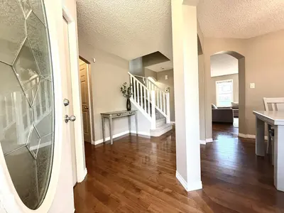 Interior photo 1 of 1820 ROBERTSON CR SW