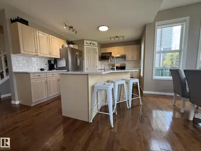 Interior photo 3 of 1820 ROBERTSON CR SW