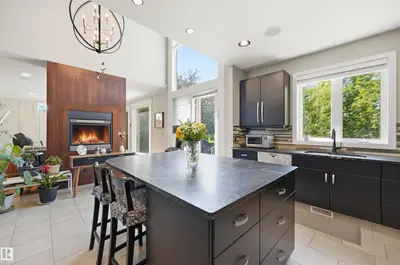 Interior photo 3 of 680 TODD LANDING LD NW