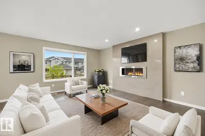 Interior photo 1 of 3528 CLAXTON CR SW
