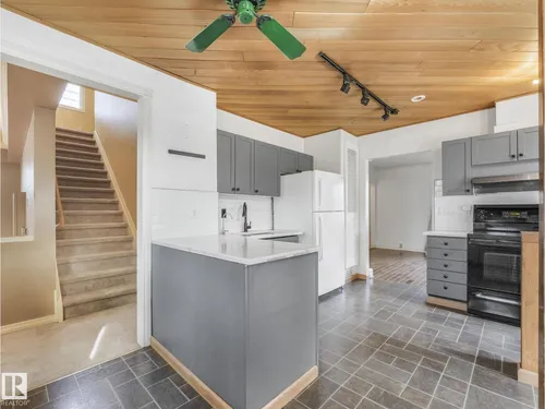 11643 76 AV NW, Edmonton - $675,000